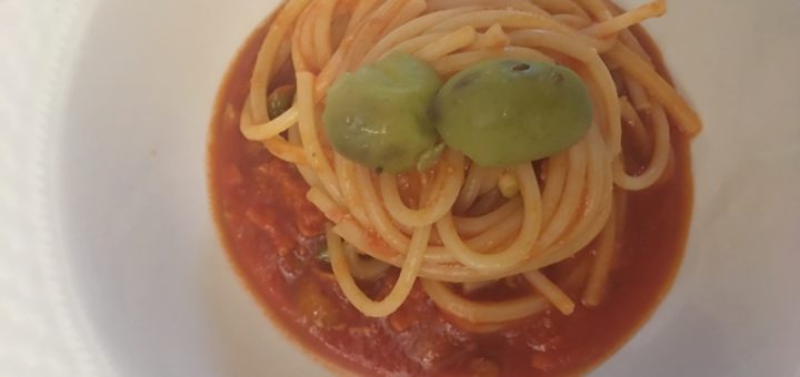Spaghetti quadrati alle olive verdi