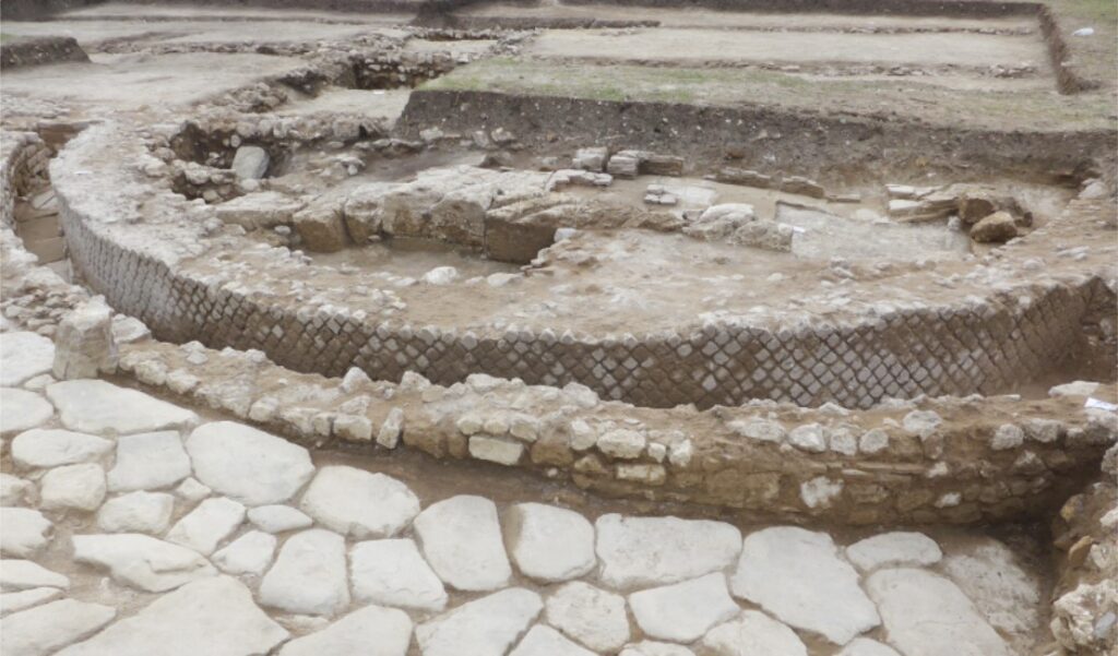 Ara della Regina - Foro romano - Antica città di Tarquinia